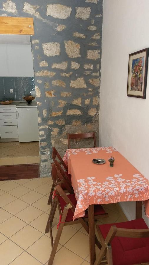 Appartement In Einem Dalmatischen Haus In Novigrad-Dalmatien Neben Zadar Novigrad  Buitenkant foto