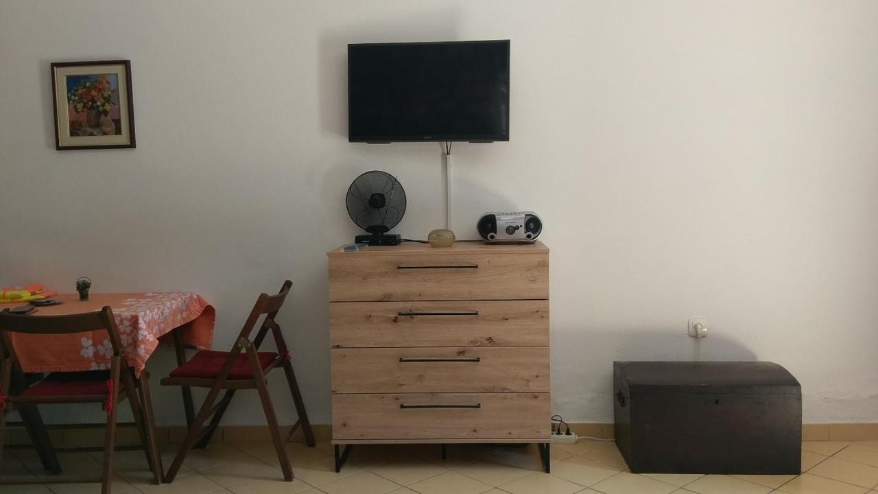 Appartement In Einem Dalmatischen Haus In Novigrad-Dalmatien Neben Zadar Novigrad  Buitenkant foto